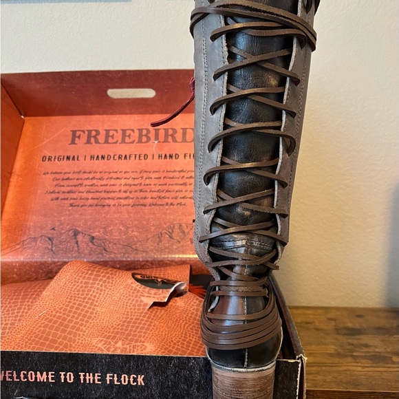 Freebird Coal Gray And Brown Boots 11 - Picture 3 of 13